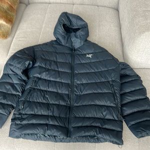 Arcteryx Cerium jacket xxl. Great shape has one small patch on coat. No wholes